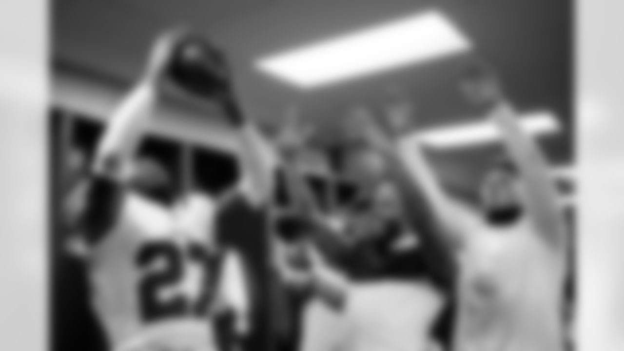 New England Patriots vs Buffalo Bills, Regular Season, December 14, 2025 at Gillette Stadium.