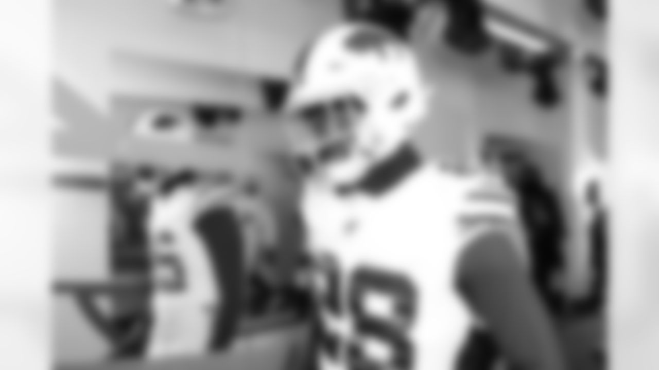 Buffalo Bills vs Tampa Bay Buccaneers, Regular Season, November 16, 2025 at Highmark Stadium.