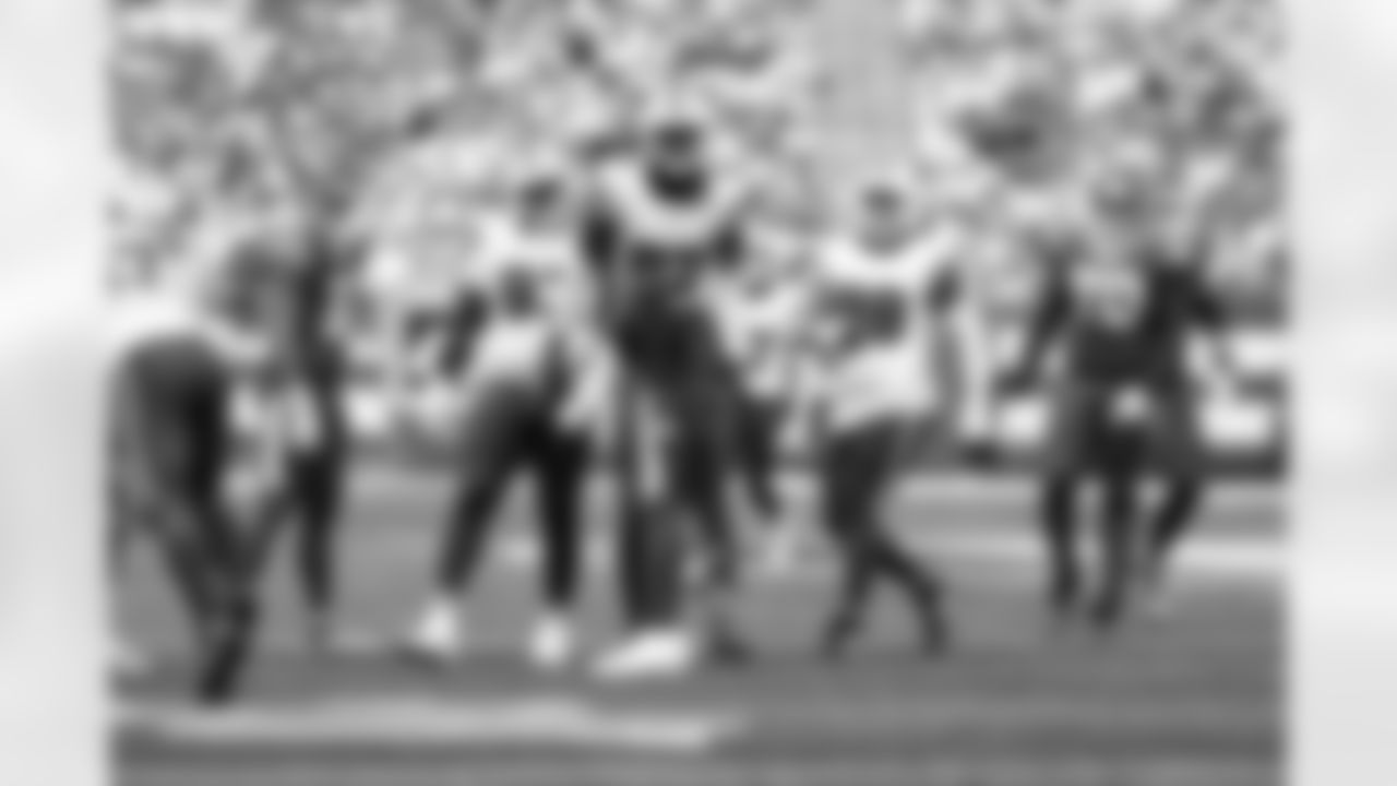 New York Jets vs Buffalo Bills, Regular Season, September 14, 2025 at Metlife Stadium.