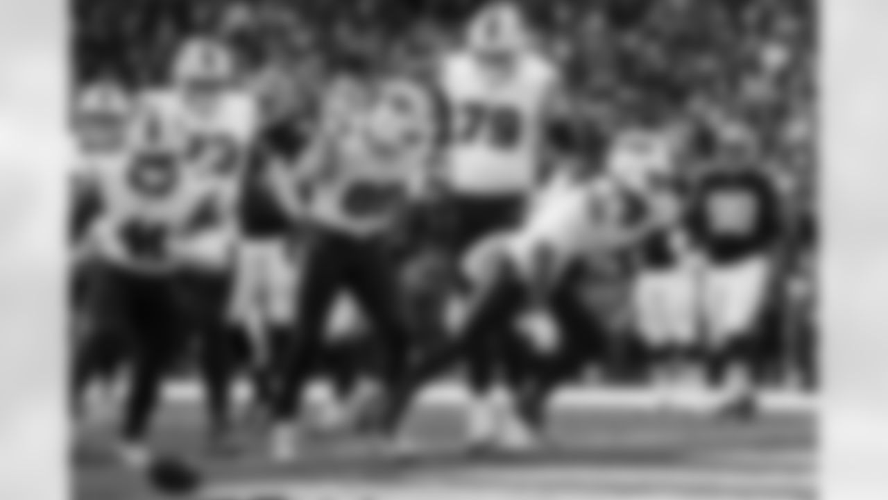 Cleveland Browns vs Buffalo Bills, Regular Season, December 21, 2025 at Huntington Bank Field.