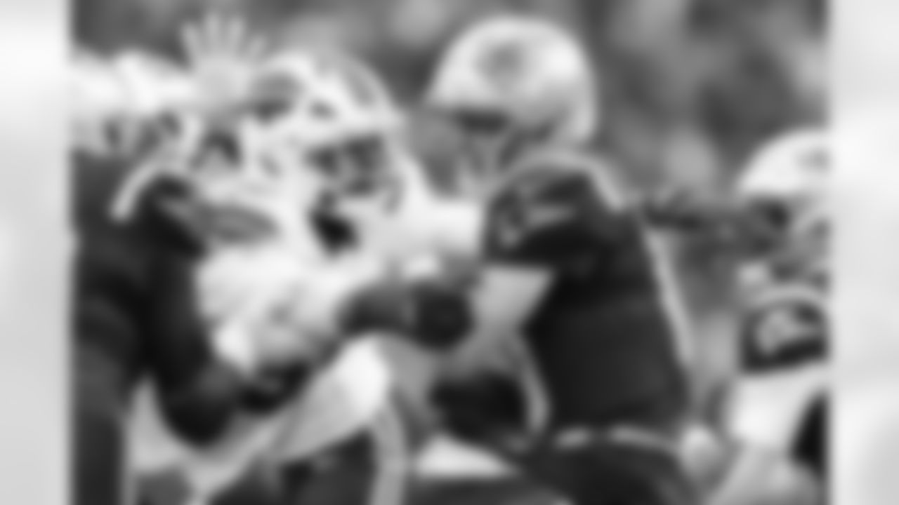 New England Patriots vs Buffalo Bills, Regular Season, December 14, 2025 at Gillette Stadium.