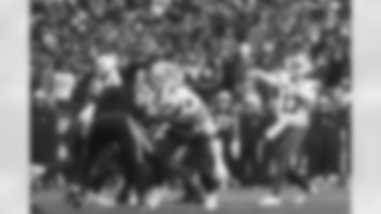 New England Patriots vs Buffalo Bills, Regular Season, December 14, 2025 at Gillette Stadium.