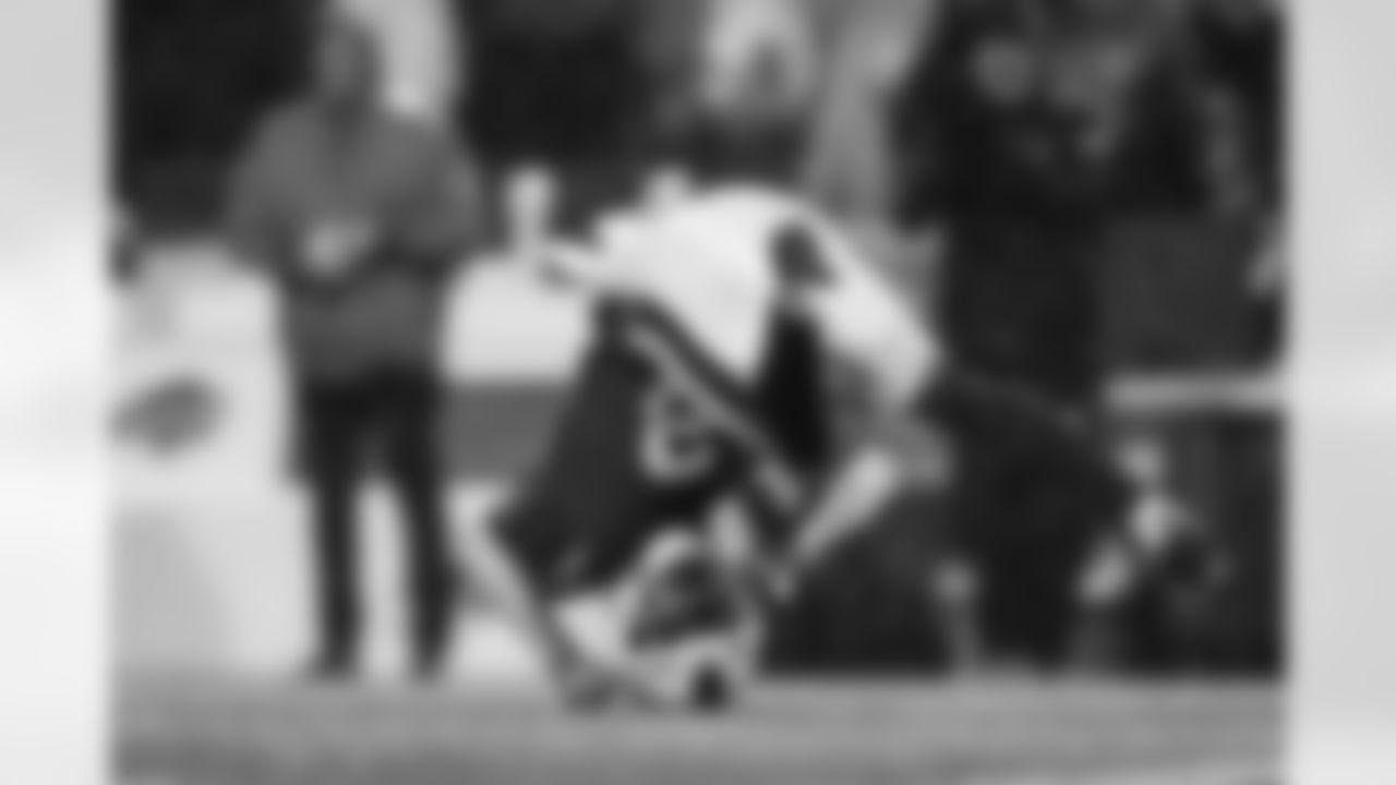 Buffalo Bills vs Philadelphia Eagles, Regular Season, December 28, 2025 at Highmark Stadium.