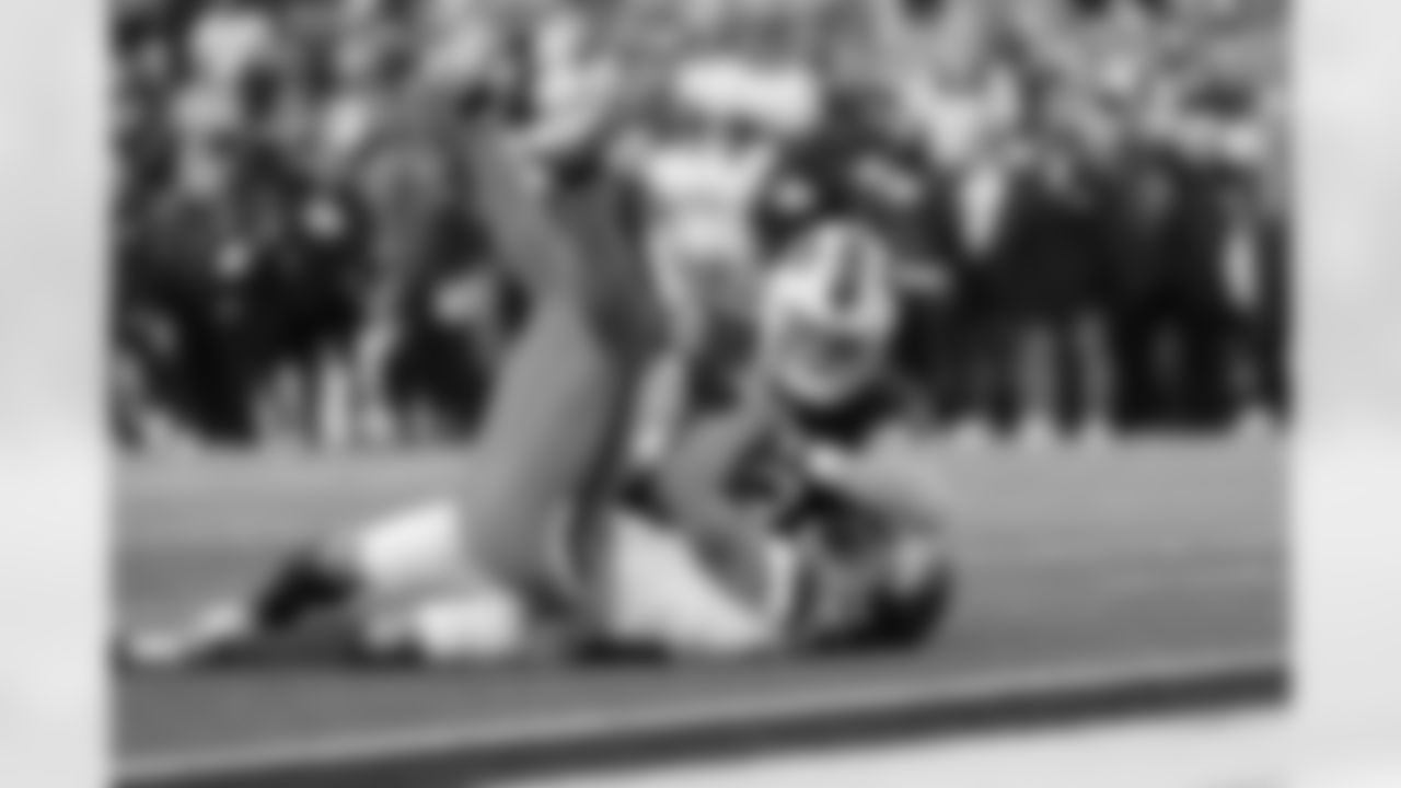 Buffalo Bills vs Denver Broncos, Wild Card Weekend, January 12, 2025 at Highmark Stadium.