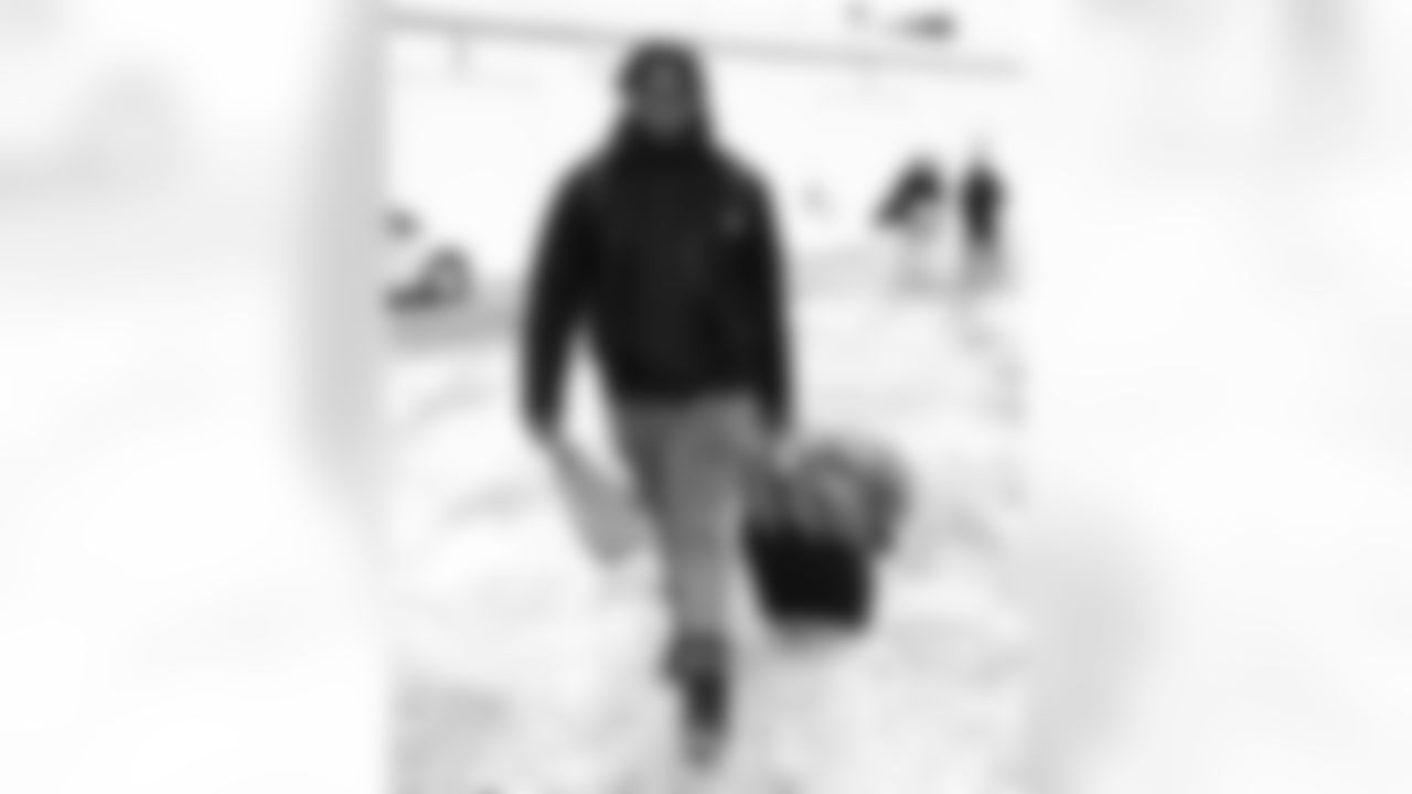 Sedrick Van Pran-Granger (62). Buffalo Bills travel to Foxborough, December 13, 2025 at Buffalo Niagara International Airport.