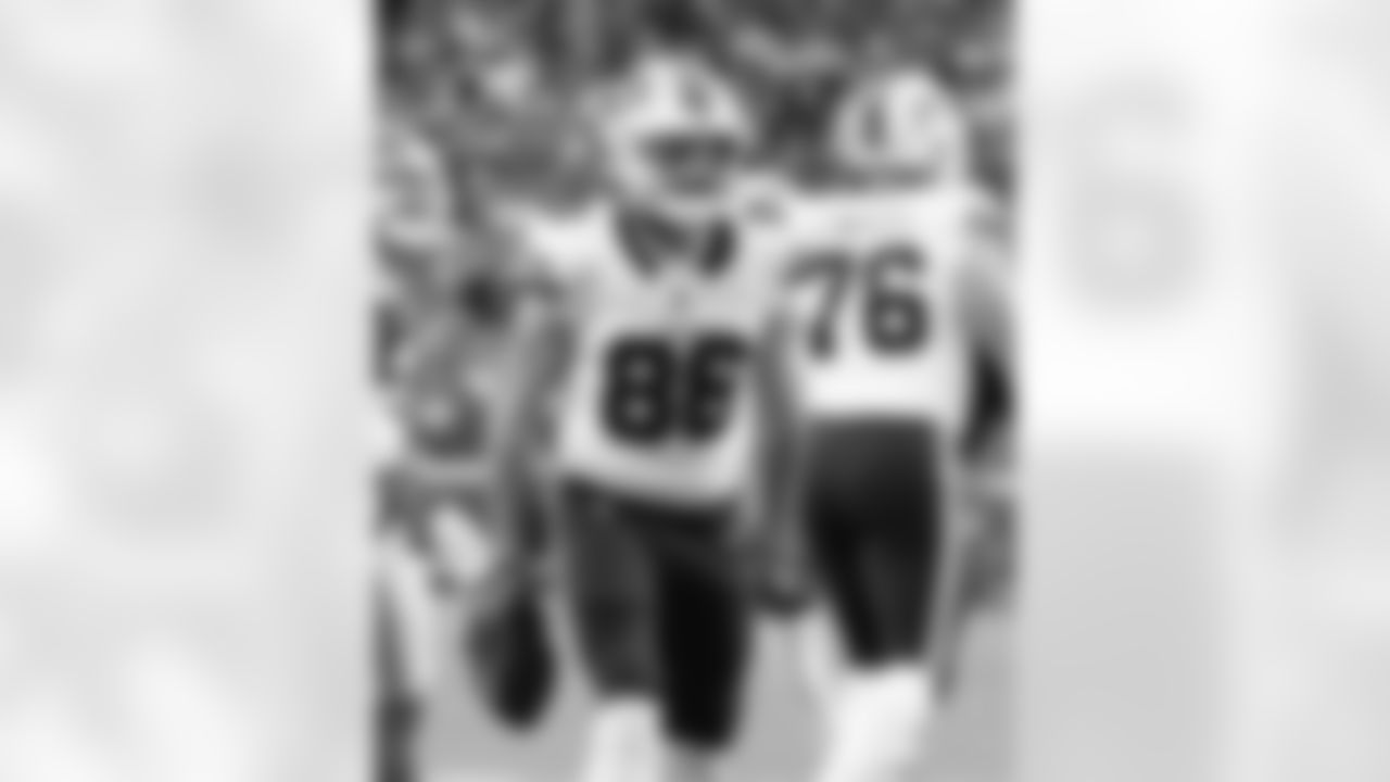 Kansas City Chiefs vs Buffalo Bills, Regular Season, December 10, 2023 at GEHA Field at Arrowhead Stadium.