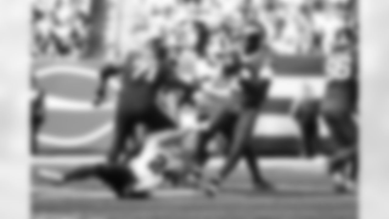 New York Jets vs Buffalo Bills, Regular Season, September 14, 2025 at Metlife Stadium.