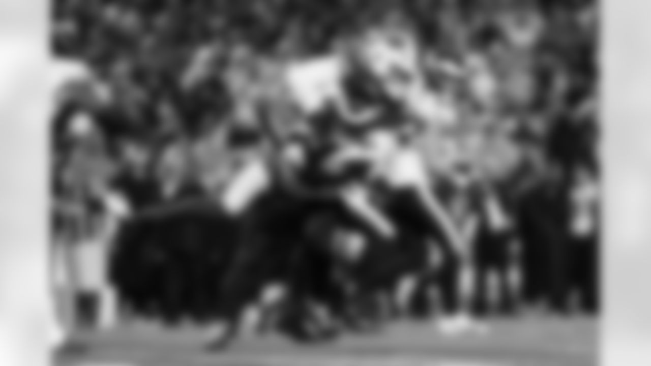 Buffalo Bills vs Philadelphia Eagles, Regular Season, December 28, 2025 at Highmark Stadium.