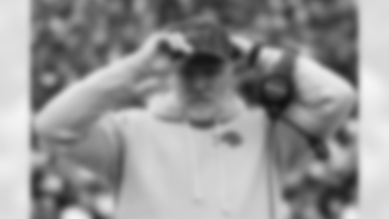 Buffalo Bills vs Tampa Bay Buccaneers, Regular Season, November 16, 2025 at Highmark Stadium.