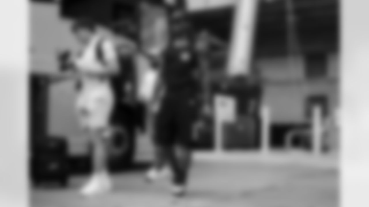 Miami Dolphins vs Buffalo Bills, Regular Season, November 09, 2025 at Hard Rock Stadium.