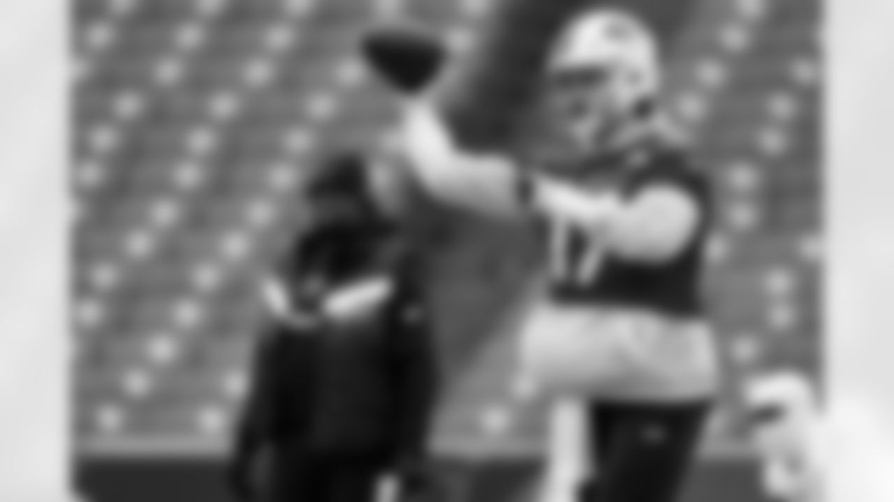 Josh Allen (17). Buffalo Bills Week 11 Practice, November 14, 2025 at Highmark Stadium.