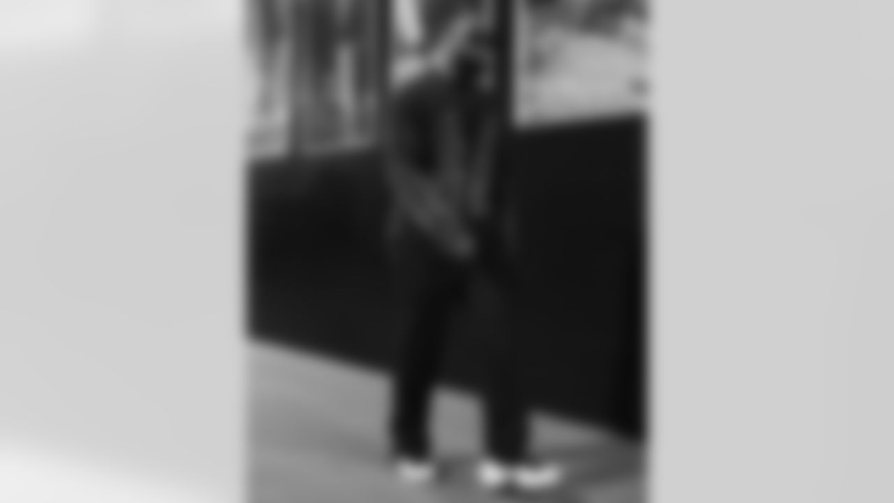 New England Patriots vs Buffalo Bills, Regular Season, December 14, 2025 at Gillette Stadium.