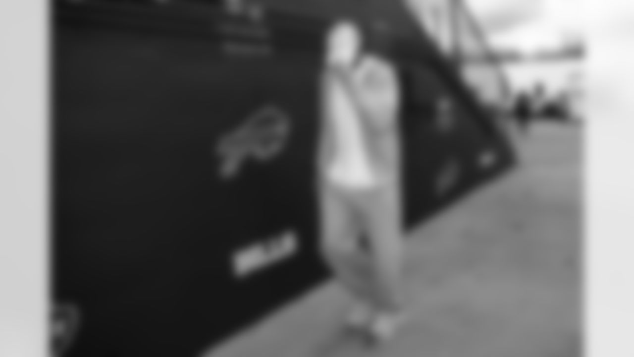 Buffalo Bills vs Tampa Bay Buccaneers, Regular Season, November 16, 2025 at Highmark Stadium.