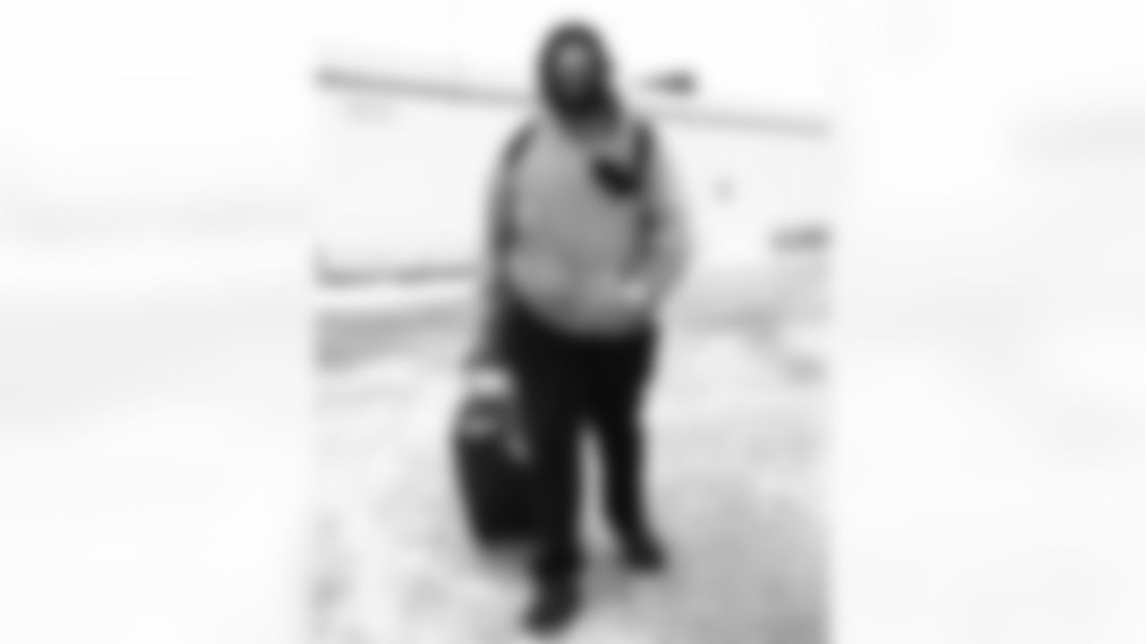 O'Cyrus Torrence (64). Buffalo Bills travel to Foxborough, December 13, 2025 at Buffalo Niagara International Airport.