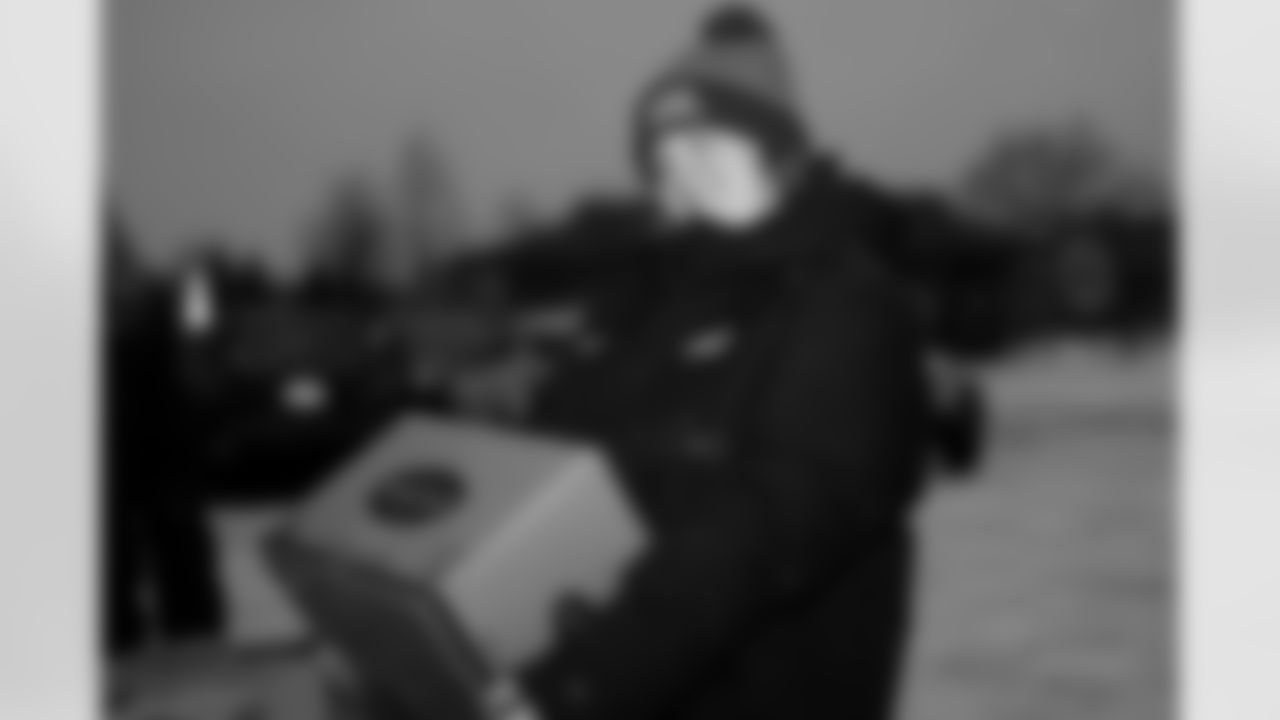 Dion's Dreamers Food Giveaway, December 09, 2025 at the Salvation Army.