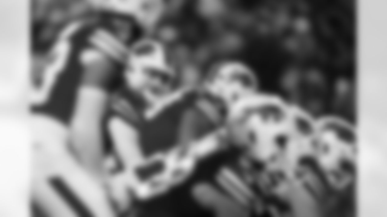 Buffalo Bills vs Philadelphia Eagles, Regular Season, December 28, 2025 at Highmark Stadium.