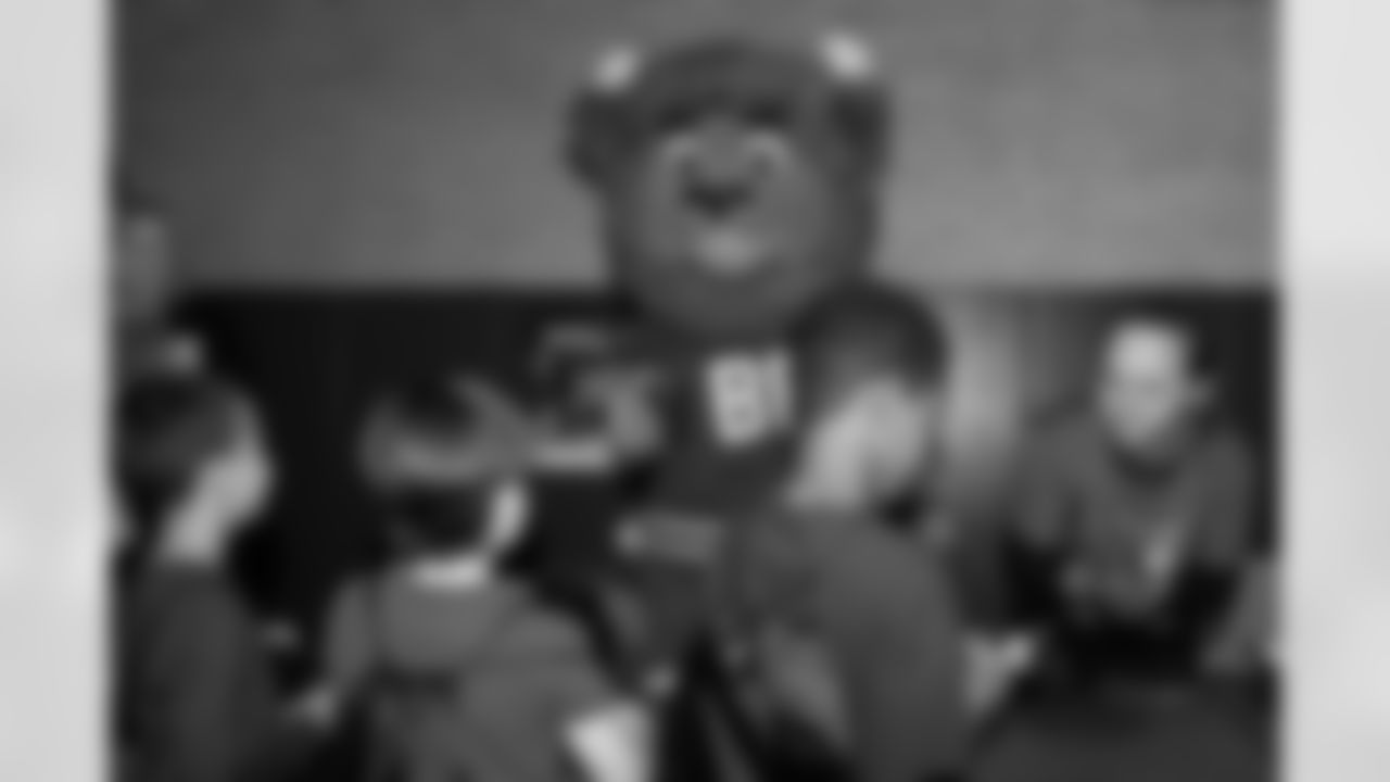 Huddle for Hunger Community Visit, October 16, 2025 at Arthur O. Eve, Buffalo Public School #61.