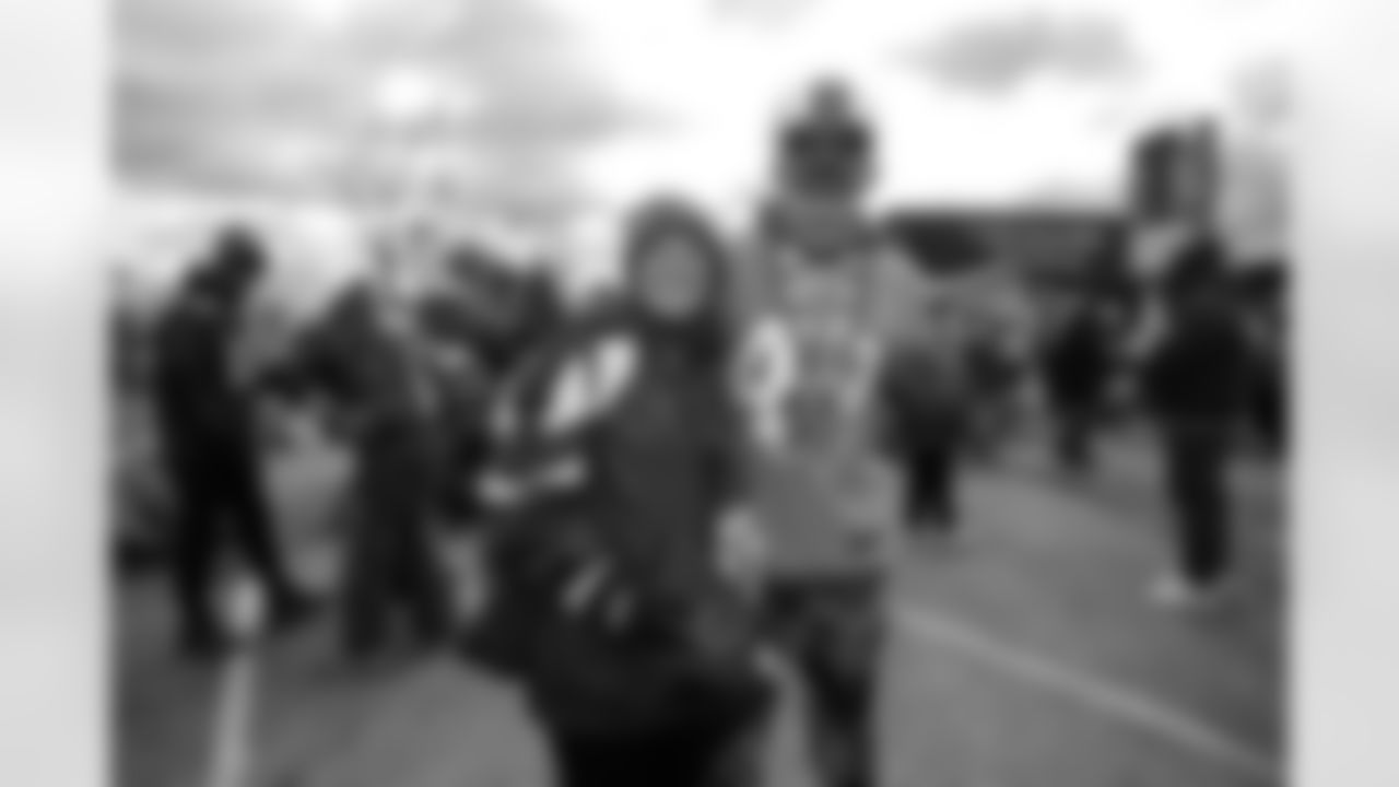 Buffalo Bills vs Tampa Bay Buccaneers, Regular Season, November 16, 2025 at Highmark Stadium.