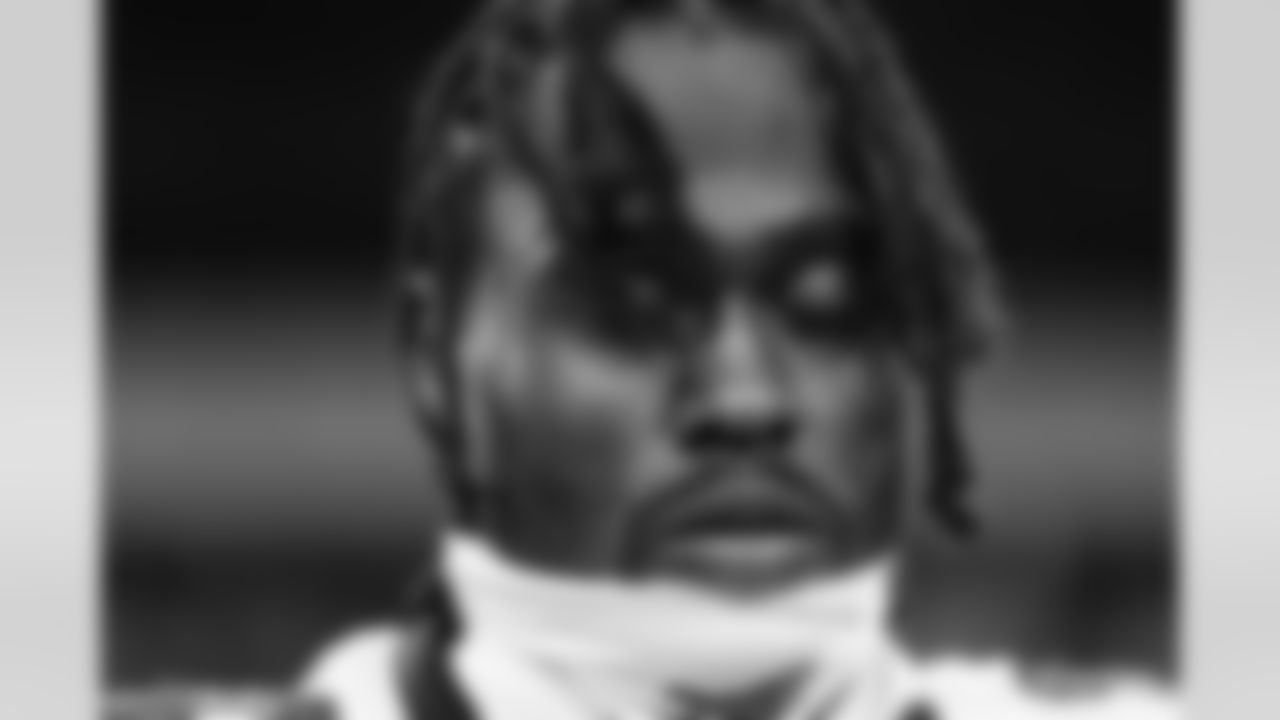 Pittsburgh Steelers vs Buffalo Bills, Regular Season, November 30, 2025 at Acrisure Stadium.