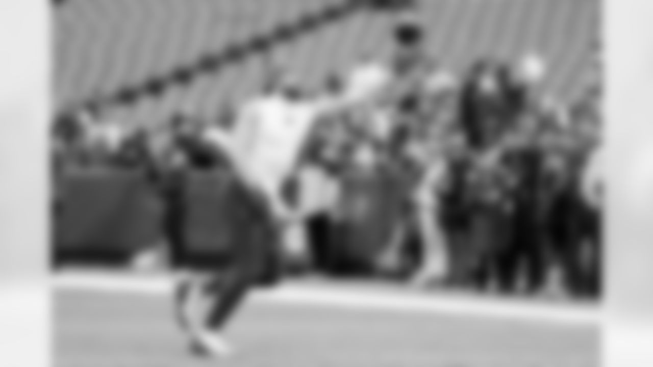 Buffalo Bills vs Tampa Bay Buccaneers, Regular Season, November 16, 2025 at Highmark Stadium.