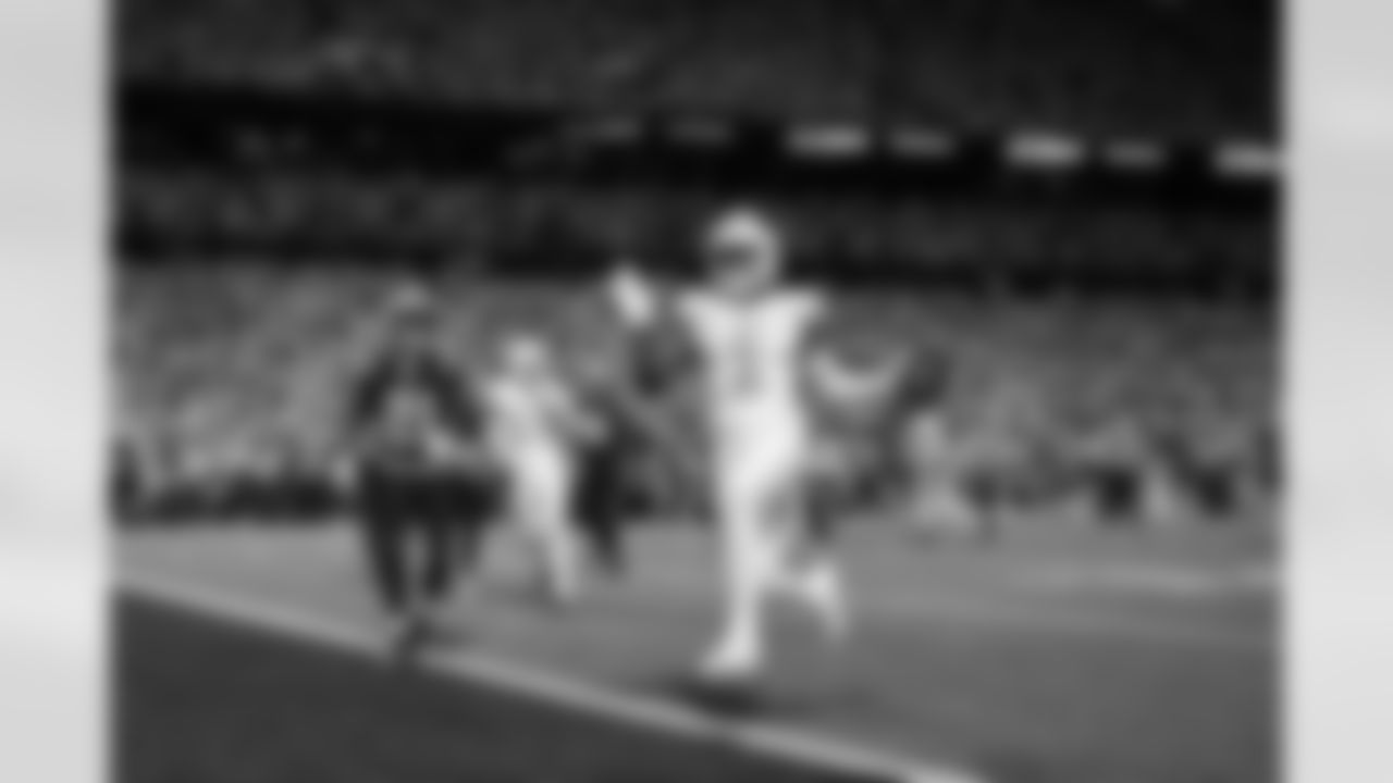 Buffalo Bills vs New England Patriots, Regular Season, October 05, 2025 at Highmark Stadium.