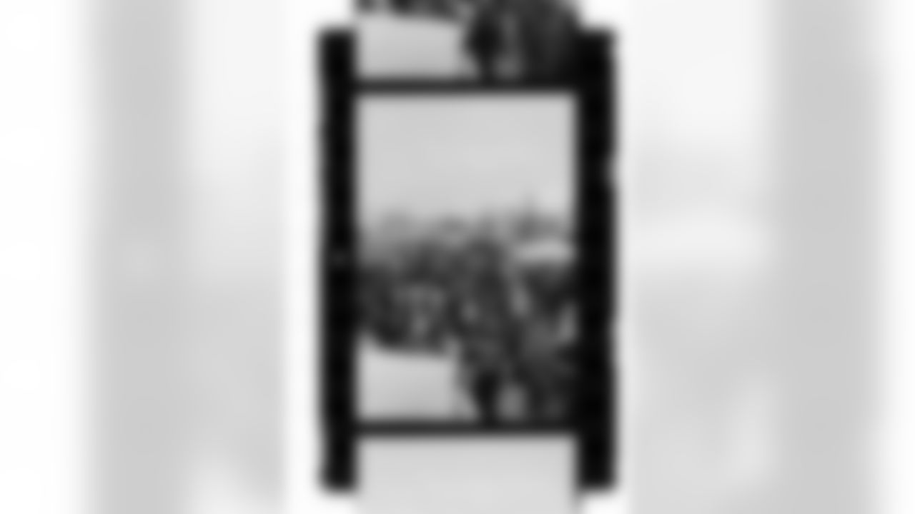 Buffalo Bills vs Tampa Bay Buccaneers, Regular Season, November 16, 2025 at Highmark Stadium.