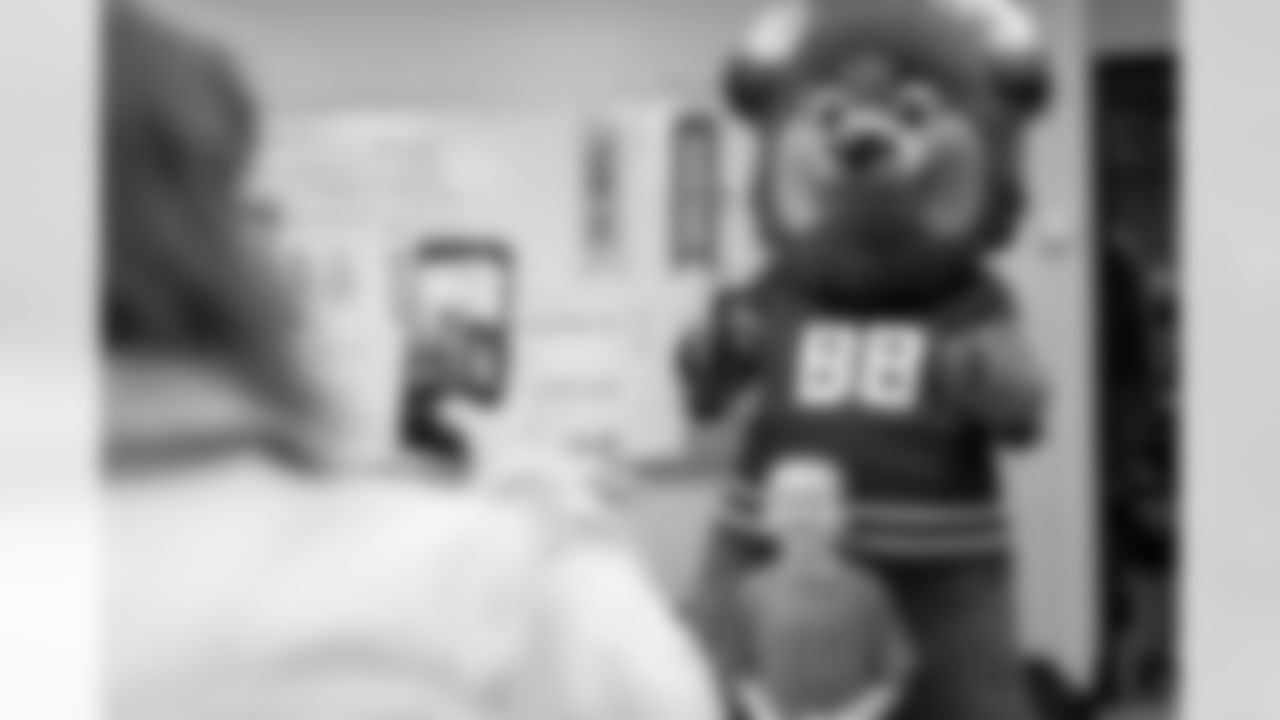 Free Mobile Food Markets, November 01, 2025 at #94 West Hertel Academy.