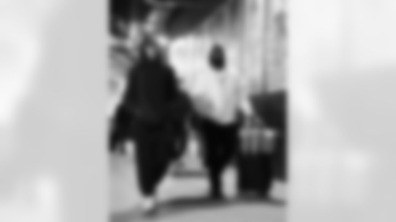 New England Patriots vs Buffalo Bills, Regular Season, December 14, 2025 at Gillette Stadium.