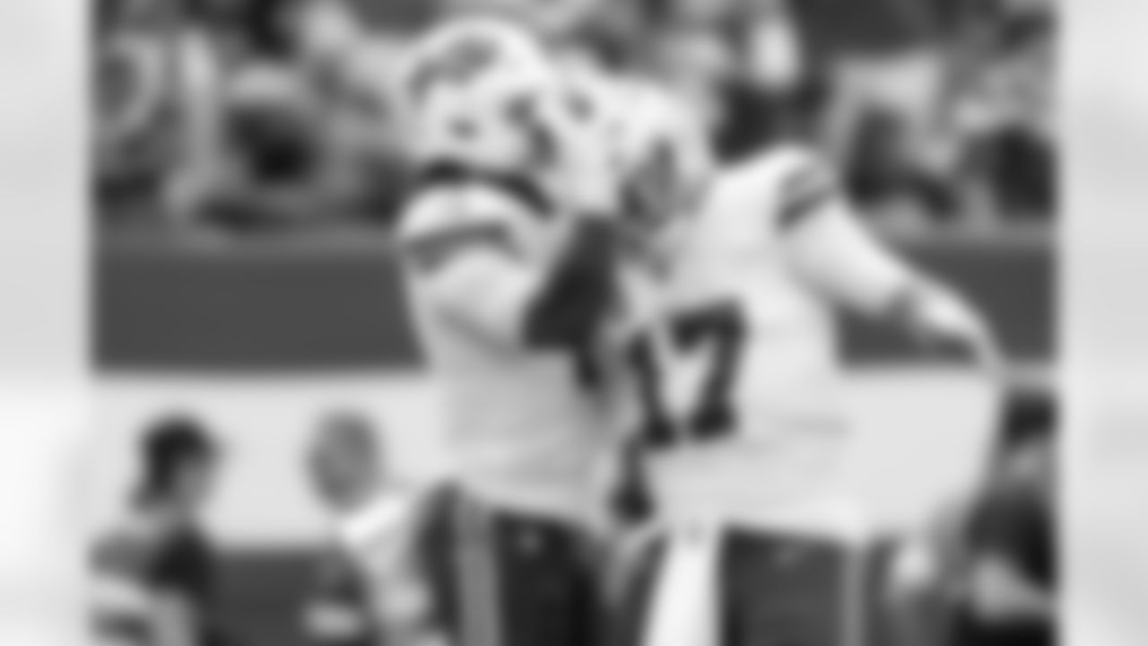 New York Jets vs Buffalo Bills, Regular Season, September 14, 2025 at Metlife Stadium.