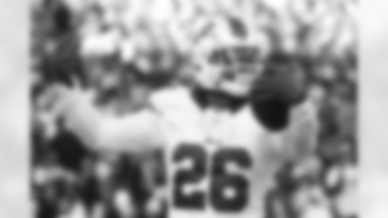 Cleveland Browns vs Buffalo Bills, Regular Season, December 21, 2025 at Huntington Bank Field.