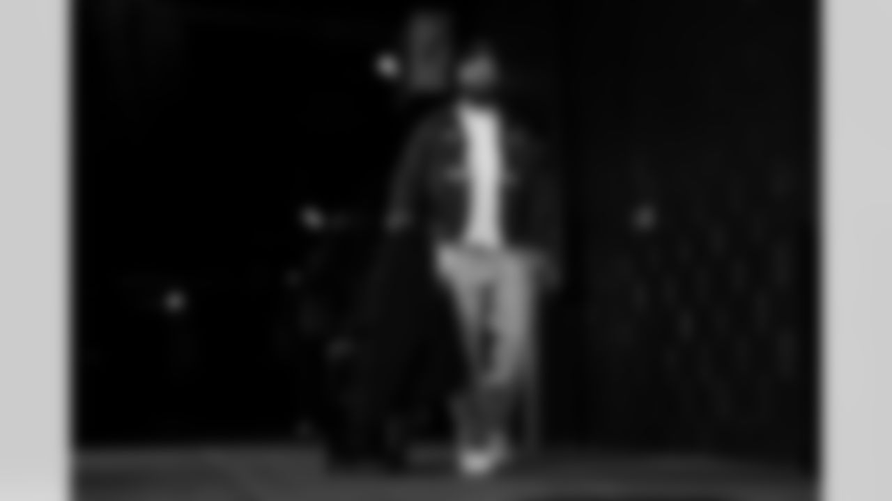 New England Patriots vs Buffalo Bills, Regular Season, December 14, 2025 at Gillette Stadium.