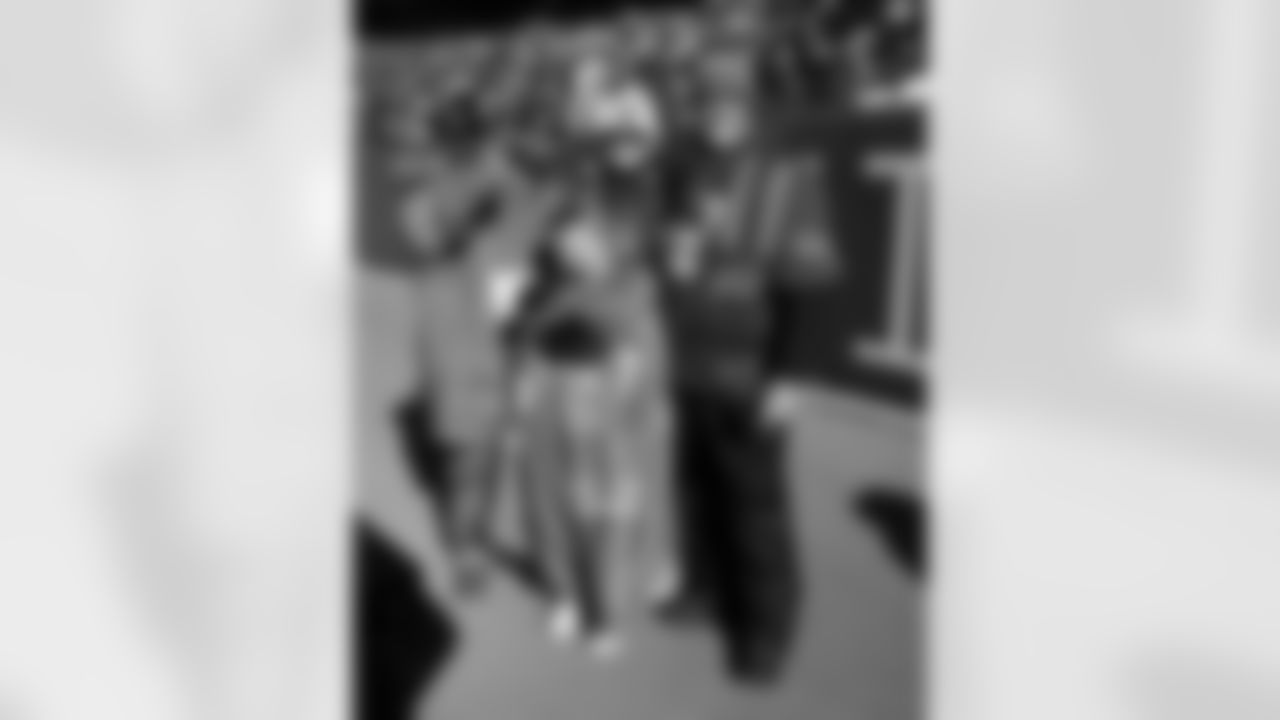 Buffalo Bills vs Denver Broncos, Divisional Game, January 17, 2026 at Empower Field at Mile High.