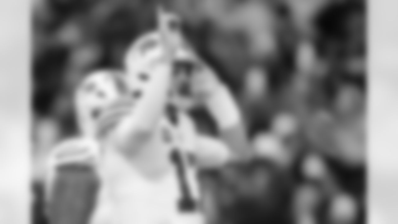 Buffalo Bills vs Tampa Bay Buccaneers, Regular Season, November 16, 2025 at Highmark Stadium.