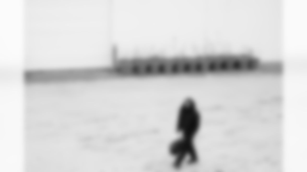 Dorian Williams (42). Buffalo Bills travel to Cleveland, December 20, 2025 at Buffalo Niagara International Airport.