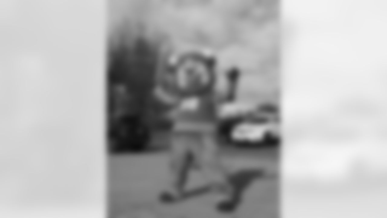 Buffalo Bills Foundation 2025 Thanksgiving Blitz, November 18, 2025 at FeedMore WNY.