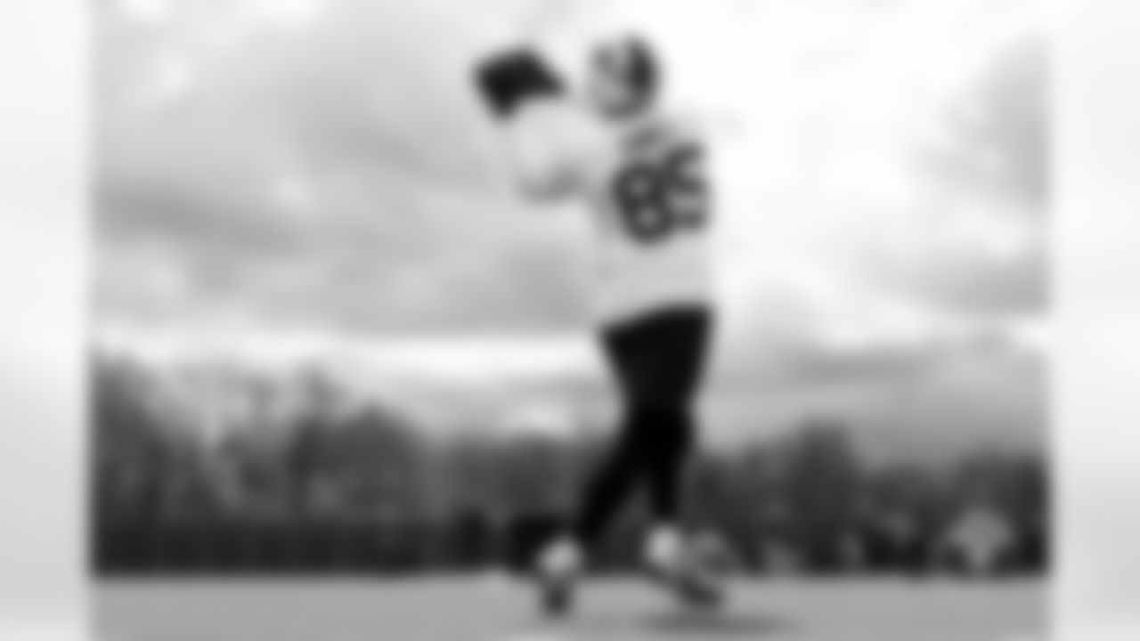 Jackson Hawes (85). Buffalo Bills Week 8 Practice, October 24, 2025 at Buffalo Bills Training Center.