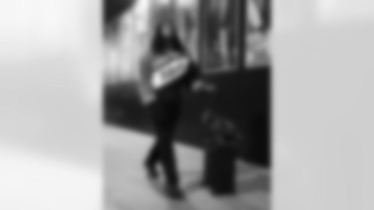 New England Patriots vs Buffalo Bills, Regular Season, December 14, 2025 at Gillette Stadium.