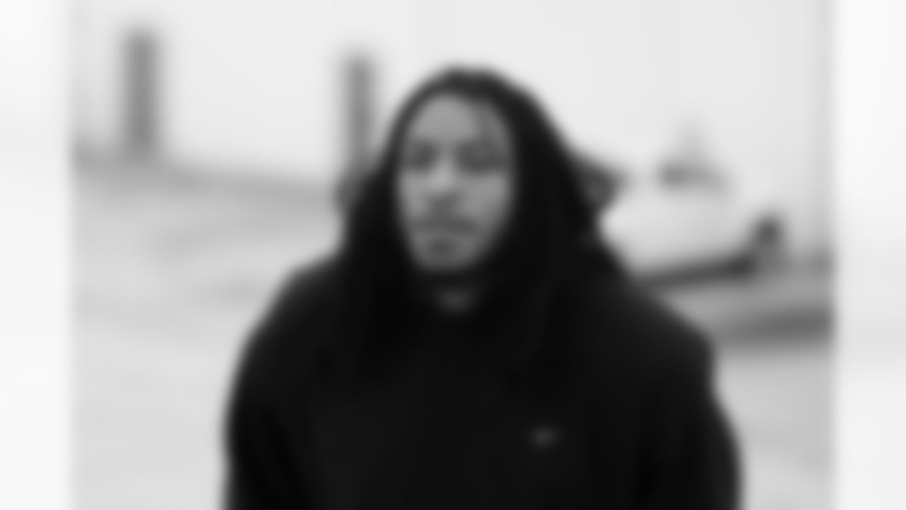 Dorian Williams (42). Buffalo Bills travel to Cleveland, December 20, 2025 at Buffalo Niagara International Airport.