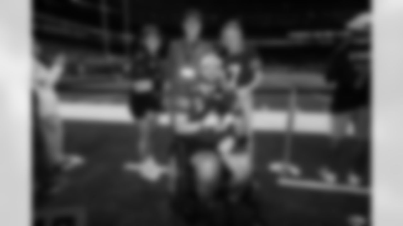 Houston Texans vs Buffalo Bills, Regular Season, November 20, 2025 at NRG Stadium.