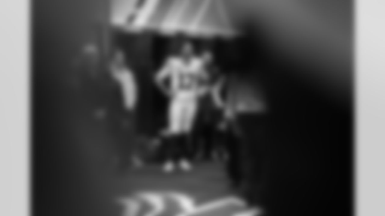 Buffalo Bills vs Tampa Bay Buccaneers, Regular Season, November 16, 2025 at Highmark Stadium.