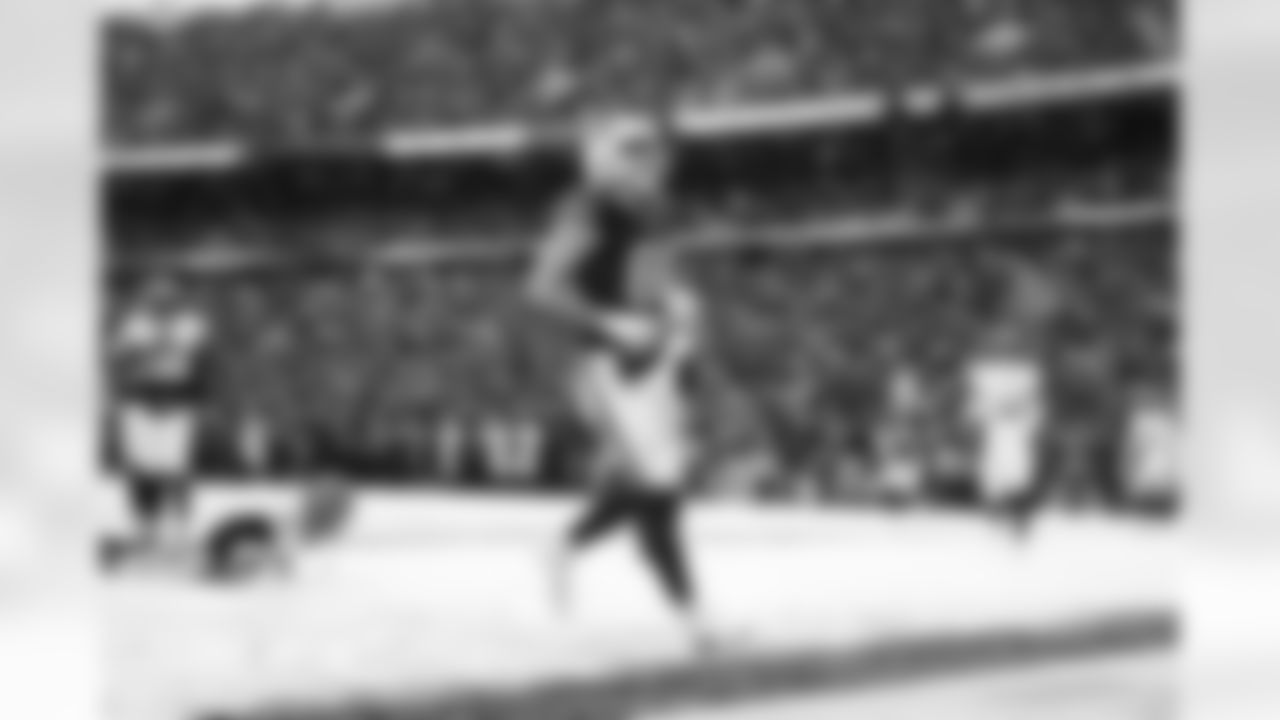 Buffalo Bills vs Cincinnati Bengals, Regular Season, December 07, 2025 at Highmark Stadium.