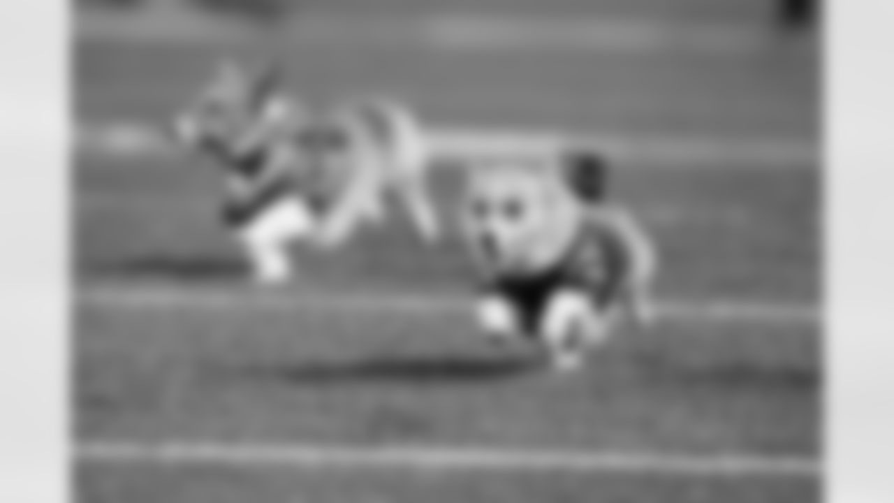 Buffalo Bills vs Jacksonville Jaguars, Regular Season, September 23, 2024 at Highmark Stadium.