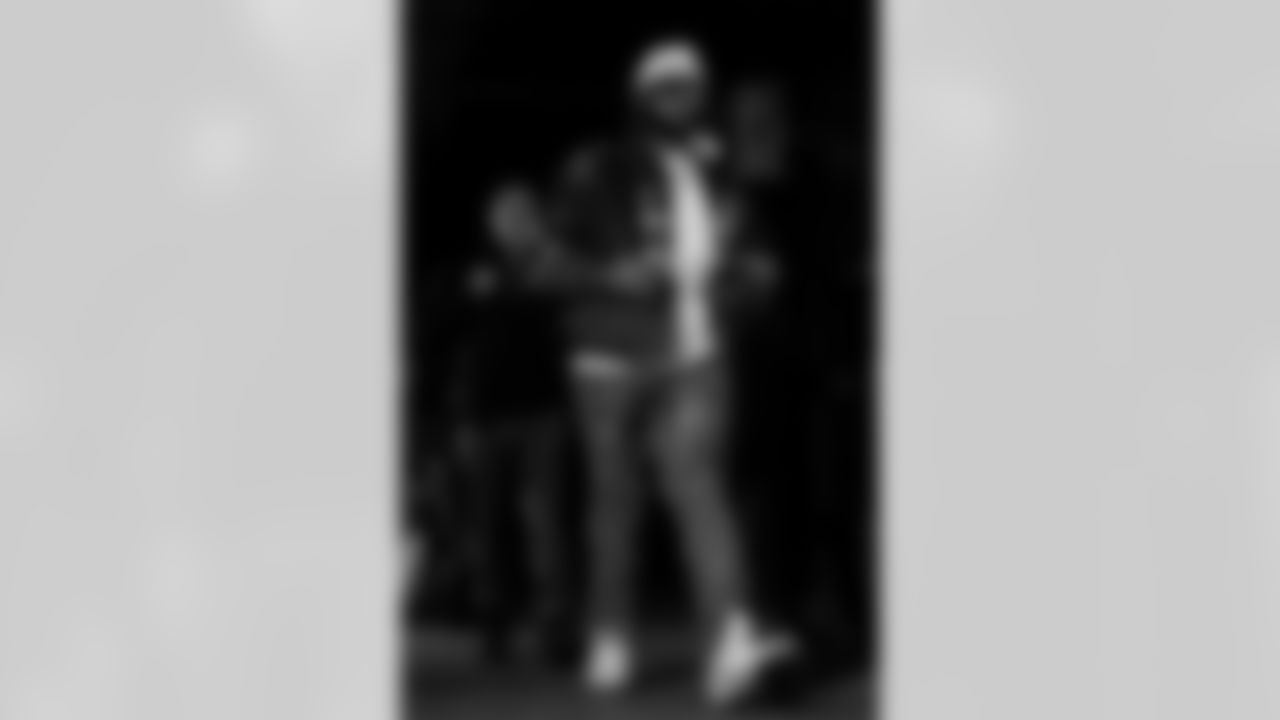 New England Patriots vs Buffalo Bills, Regular Season, December 14, 2025 at Gillette Stadium.