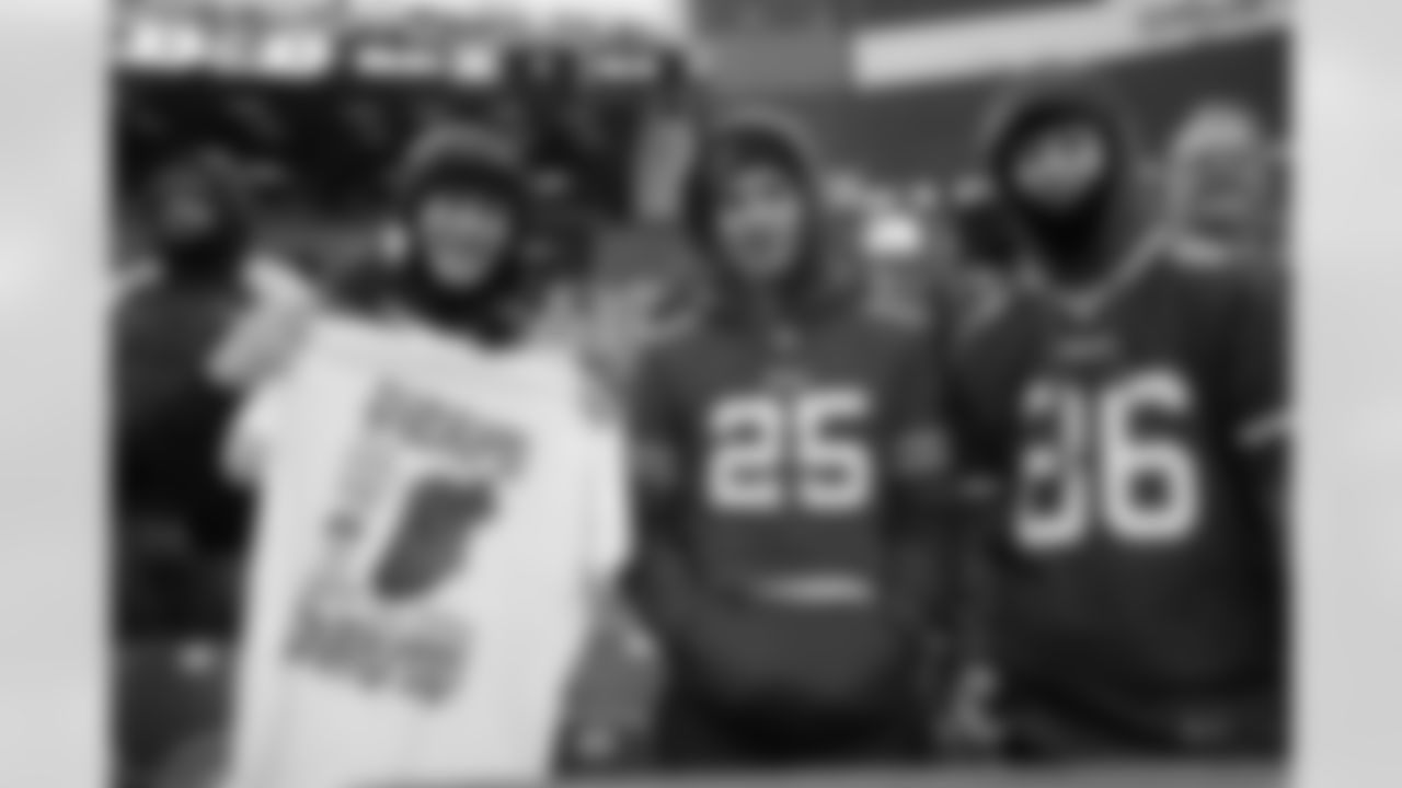 Buffalo Bills vs New England Patriots, Regular Season, December 31, 2023 at Highmark Stadium.