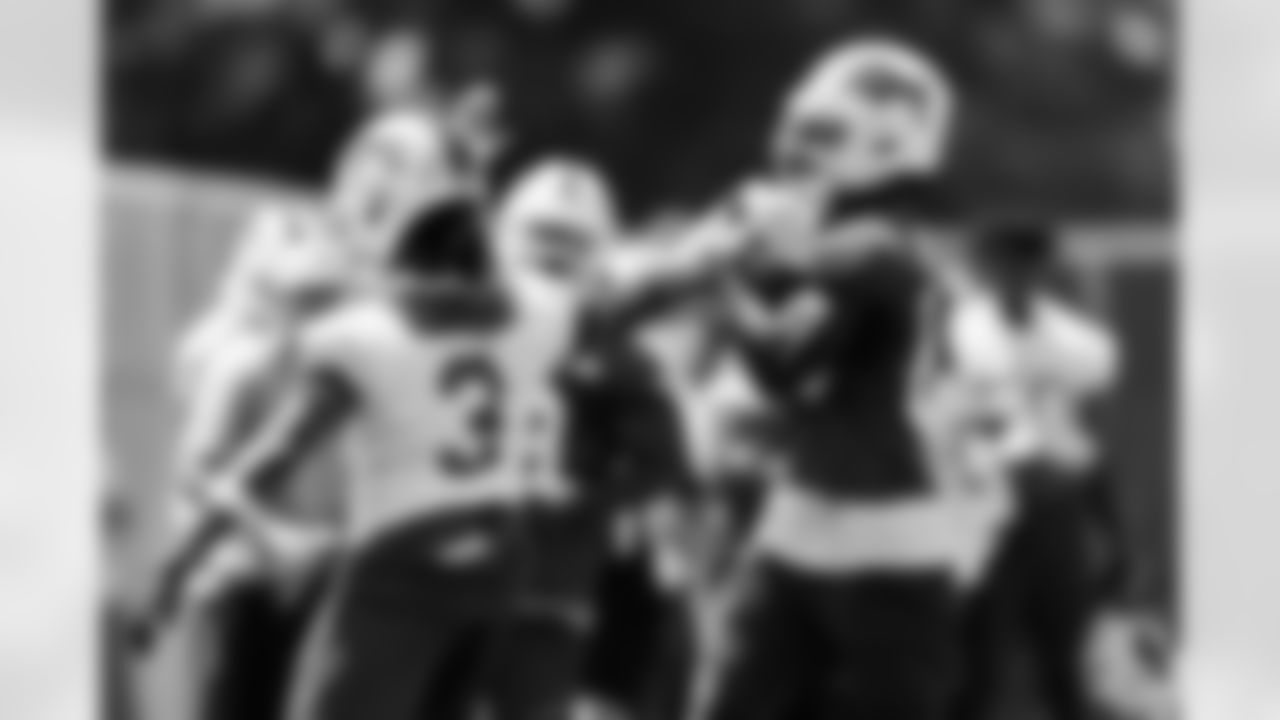 Damar Hamlin (3), Tyrell Shavers (80). Buffalo Bills Mandatory Minicamp, June 12, 2024 at 1 Bills Drive.