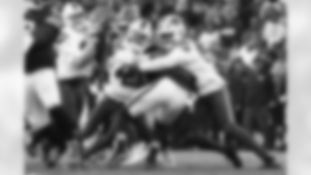 Cleveland Browns vs Buffalo Bills, Regular Season, December 21, 2025 at Huntington Bank Field.