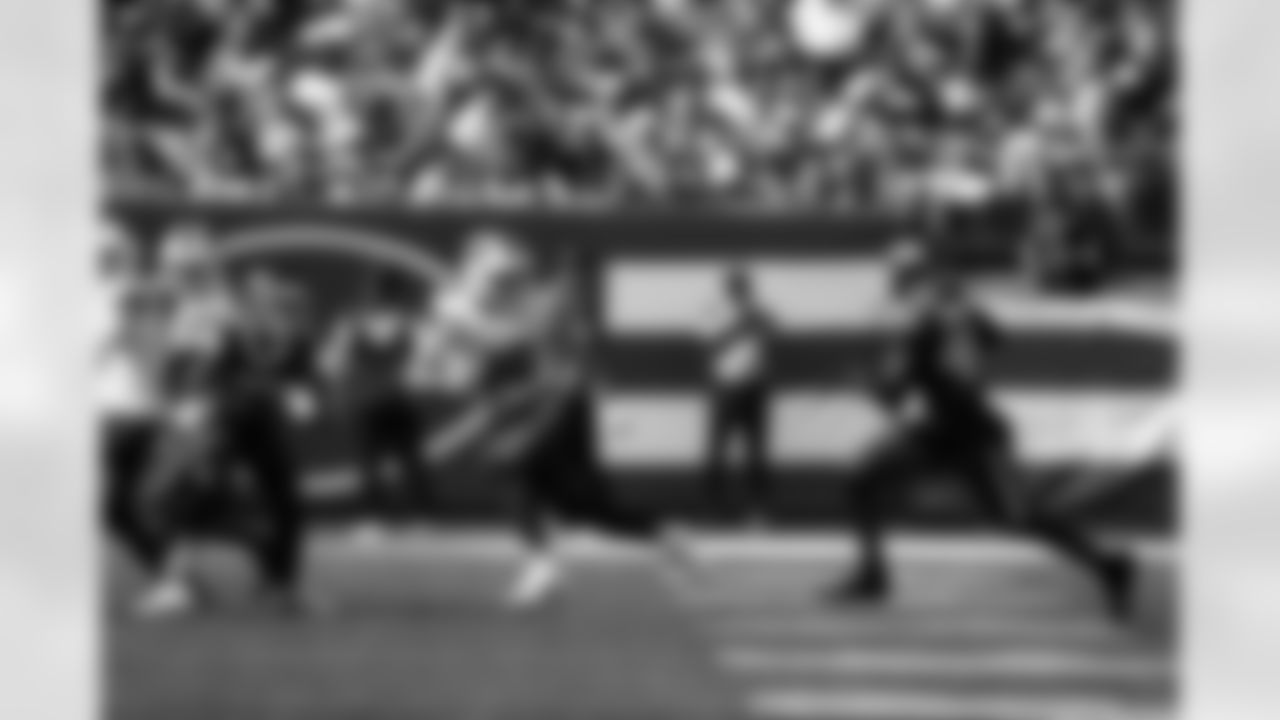 New York Jets vs Buffalo Bills, Regular Season, September 14, 2025 at Metlife Stadium.