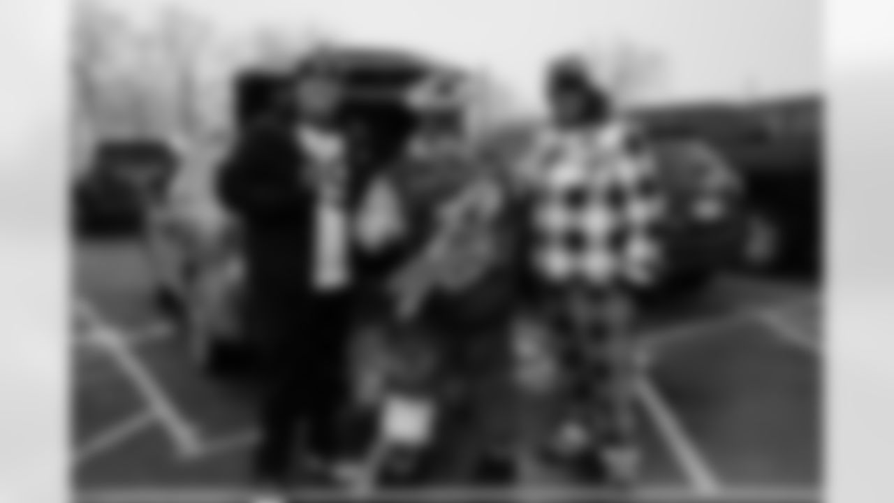 Buffalo Bills vs Cincinnati Bengals, Regular Season, December 07, 2025 at Highmark Stadium.