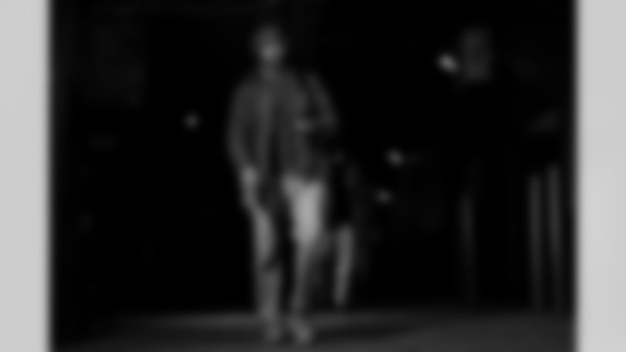 New England Patriots vs Buffalo Bills, Regular Season, December 14, 2025 at Gillette Stadium.