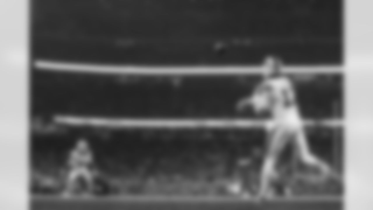 Houston Texans vs Buffalo Bills, Regular Season, November 20, 2025 at NRG Stadium.